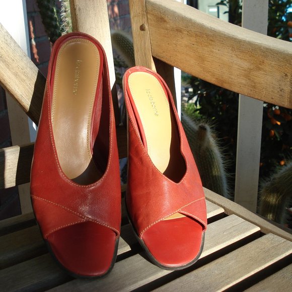 LIZ CLAIBORNE LADY SANDALS LEATHER SZ. 10 WITH BOX - Picture 1 of 12